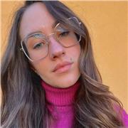 Laureata magistrale in Lingue Moderne, offro lezioni personalizzate di Inglese (C1), Spagnolo (B2) e Francese (B2)